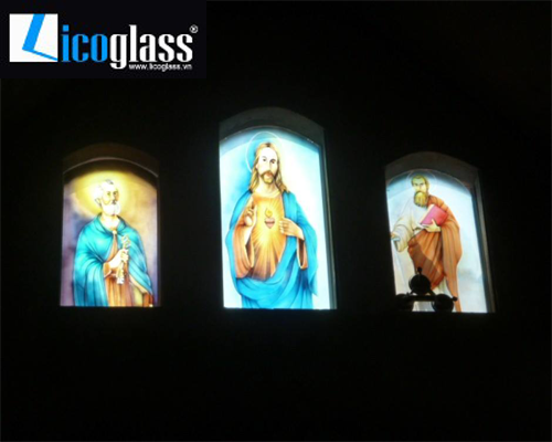 tranh-kinh-nha-tho10